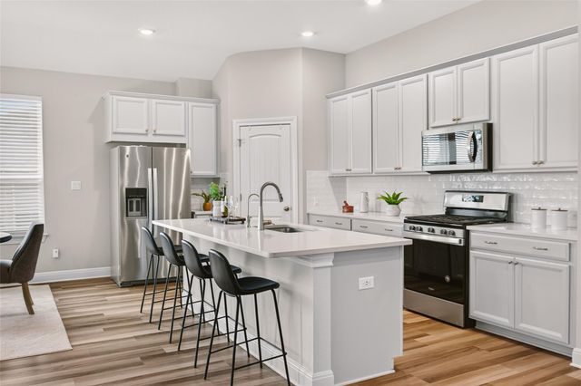 127 Eagle Mountain TRL, Dripping Springs, TX 78620