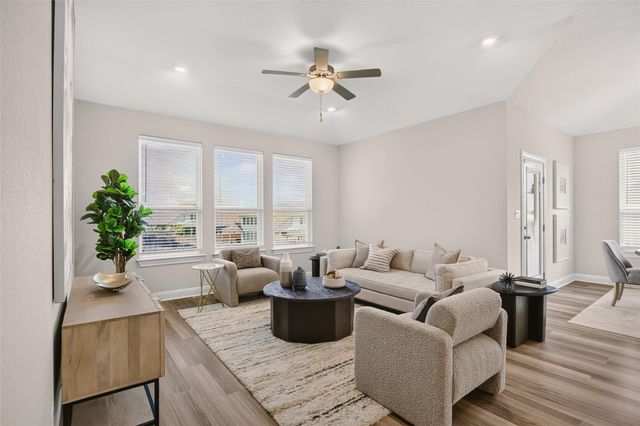 127 Eagle Mountain TRL, Dripping Springs, TX 78620