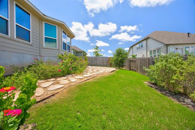 127 Eagle Mountain TRL, Dripping Springs, TX 78620