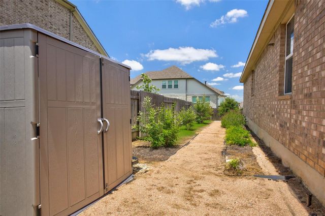 127 Eagle Mountain TRL, Dripping Springs, TX 78620