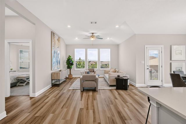 127 Eagle Mountain TRL, Dripping Springs, TX 78620