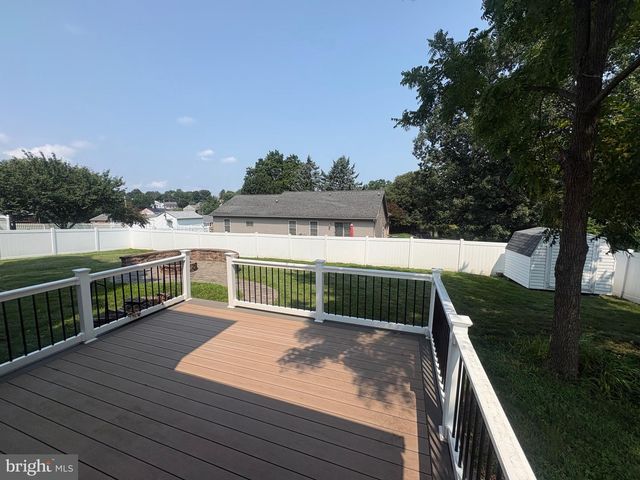 6550 SOMERSET ST, Harrisburg, PA 17111