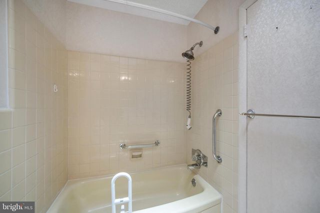 7803 ANITA DR, Philadelphia, PA 19111