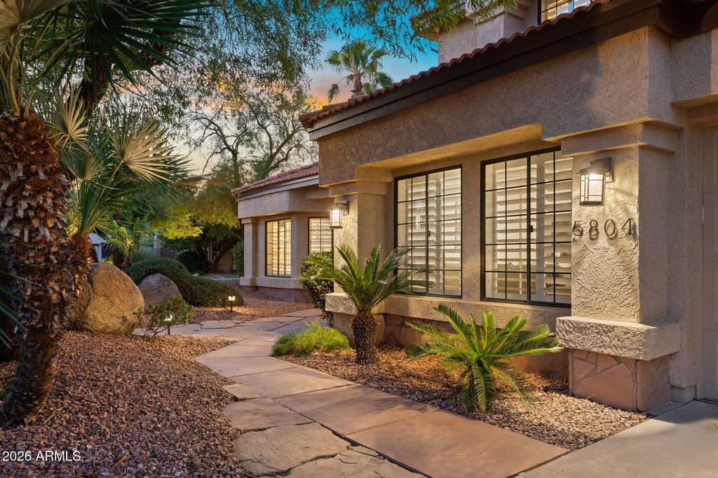 5804 E SANDRA Terrace, Scottsdale, AZ 85254 — photo 4