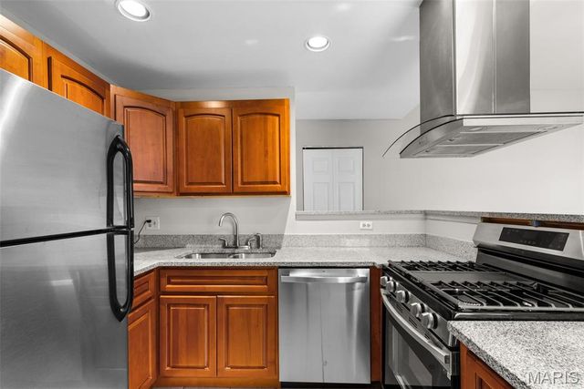 5803 Waterman Boulevard 1E, St Louis, MO 63112