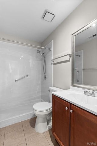 5803 Waterman Boulevard 1E, St Louis, MO 63112