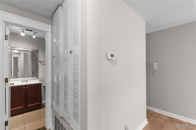 5803 Waterman Boulevard 1E, St Louis, MO 63112