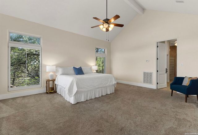 15529 Escarpment Ok, Helotes, TX 78023