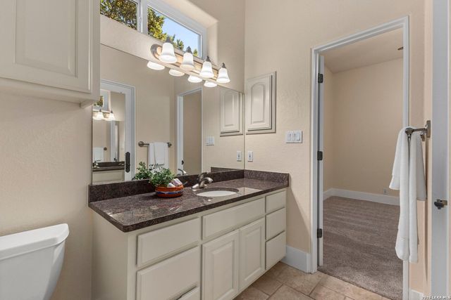 15529 Escarpment Ok, Helotes, TX 78023