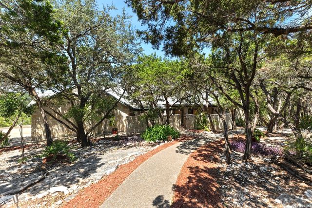 15529 Escarpment Ok, Helotes, TX 78023