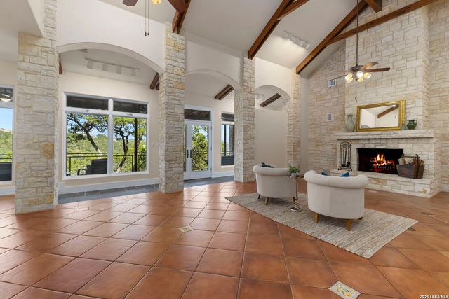 15529 Escarpment Ok, Helotes, TX 78023