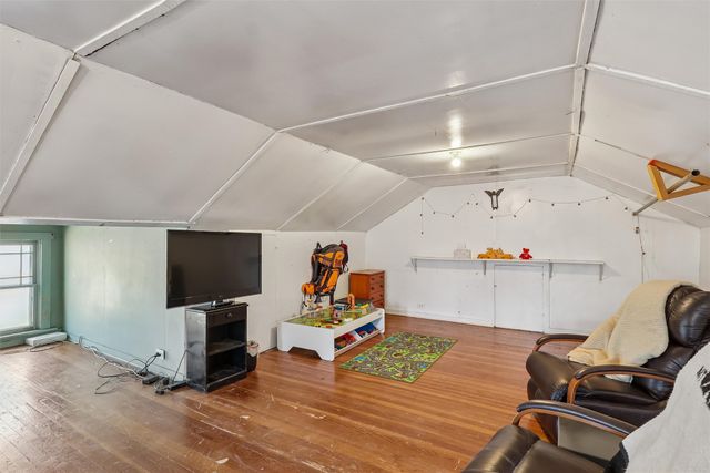 5200 Ingersoll Avenue, Des Moines, IA 50312