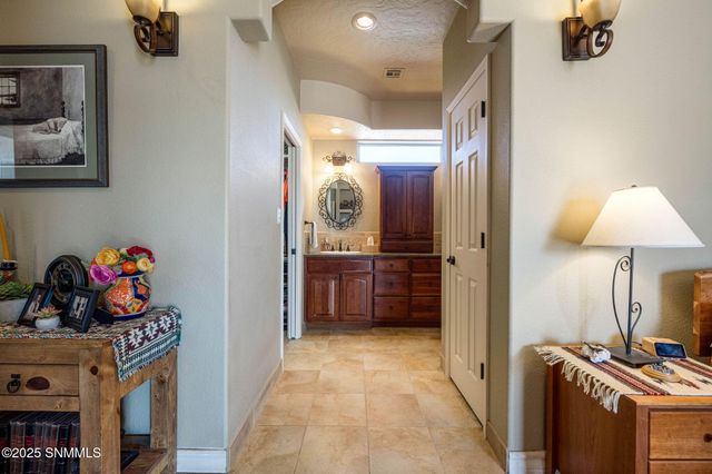 1495 Vista Del Cerro, Las Cruces, NM 88007