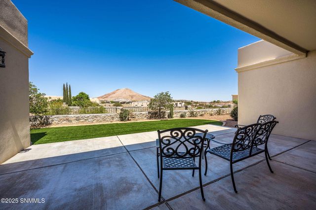 1495 Vista Del Cerro, Las Cruces, NM 88007