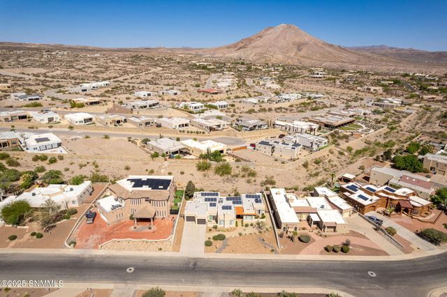1495 Vista Del Cerro, Las Cruces, NM 88007