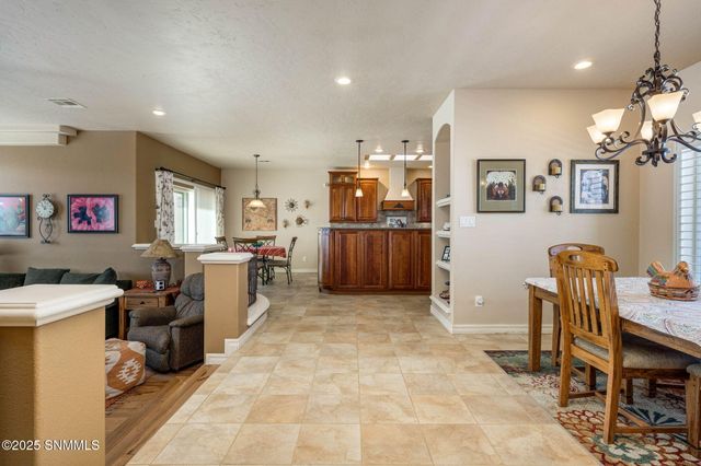 1495 Vista Del Cerro, Las Cruces, NM 88007