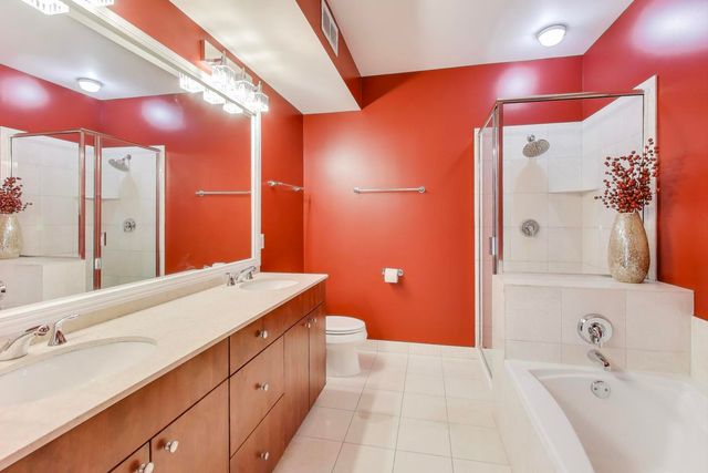 565 W Quincy Street 1603, Chicago, IL 60661