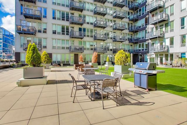 565 W Quincy Street 1603, Chicago, IL 60661