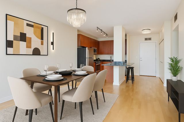 565 W Quincy Street 1603, Chicago, IL 60661