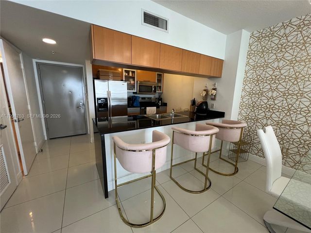 1750 N Bayshore 1411, Miami, FL 33132