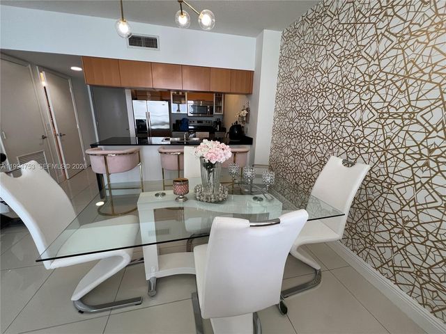 1750 N Bayshore 1411, Miami, FL 33132