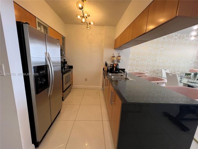 1750 N Bayshore 1411, Miami, FL 33132