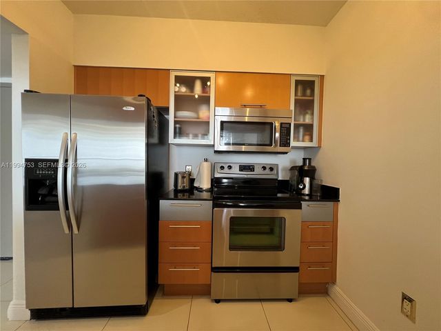 1750 N Bayshore 1411, Miami, FL 33132