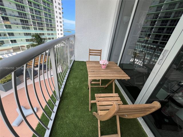 1750 N Bayshore 1411, Miami, FL 33132