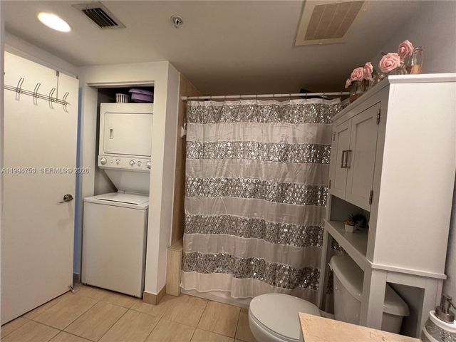 1750 N Bayshore 1411, Miami, FL 33132