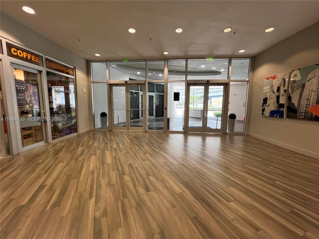 1750 N Bayshore 1411, Miami, FL 33132