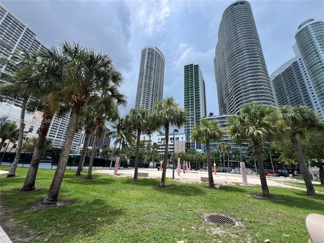 1750 N Bayshore 1411, Miami, FL 33132