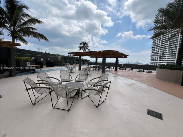 1750 N Bayshore 1411, Miami, FL 33132