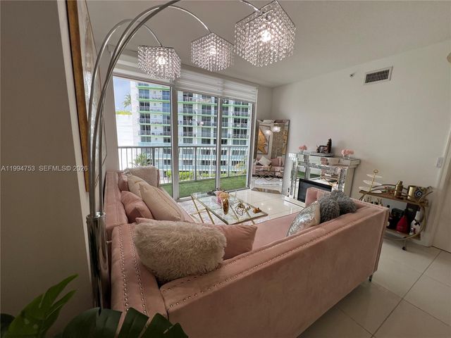 1750 N Bayshore 1411, Miami, FL 33132