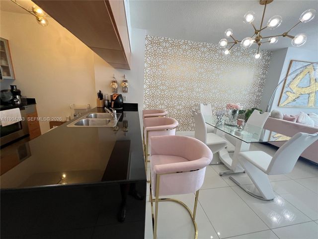 1750 N Bayshore 1411, Miami, FL 33132