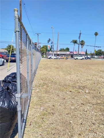 890 E Gladstone, Azusa, CA 91702