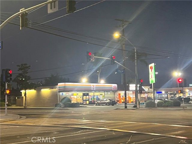 890 E Gladstone, Azusa, CA 91702