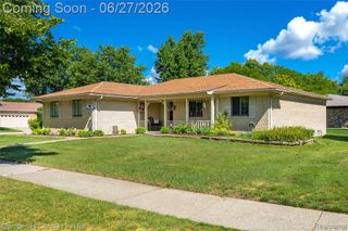 6805 Emerald Shores Drive, Troy, MI 48085