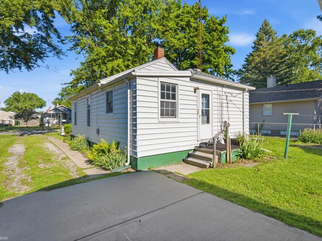 617 Saint James Street, Marysville, MI 48040
