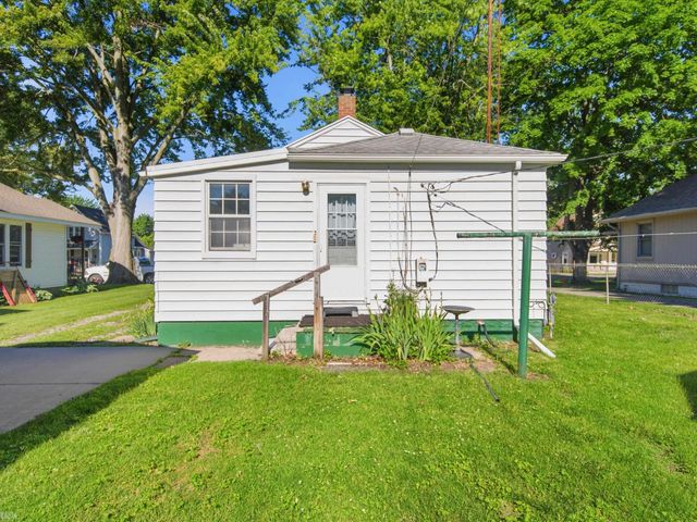 617 Saint James Street, Marysville, MI 48040