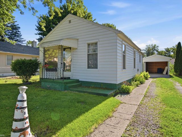 617 Saint James Street, Marysville, MI 48040