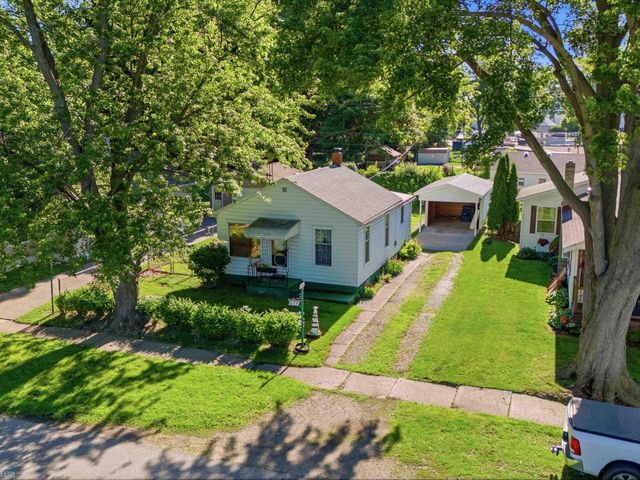 617 Saint James Street, Marysville, MI 48040