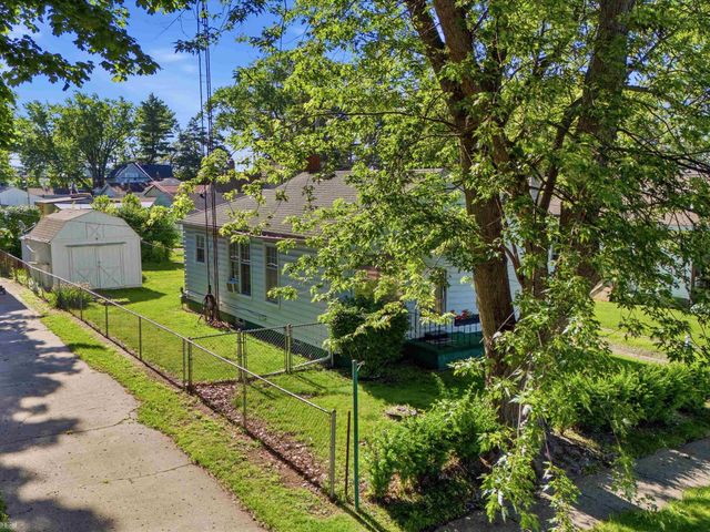 617 Saint James Street, Marysville, MI 48040