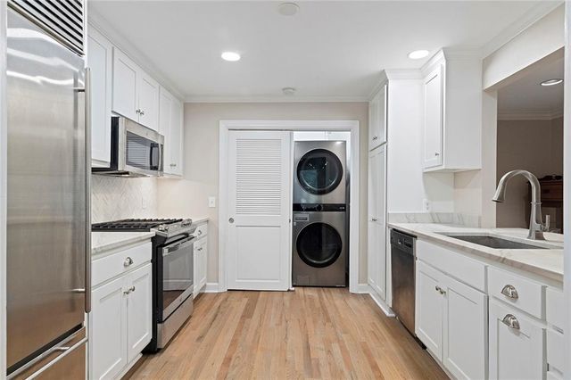 494 Ansley Walk Terrace NE, Atlanta, GA 30309