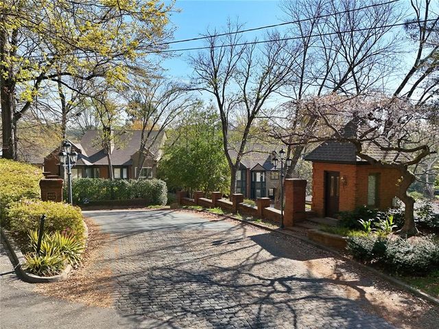 494 Ansley Walk Terrace NE, Atlanta, GA 30309