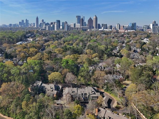 494 Ansley Walk Terrace NE, Atlanta, GA 30309