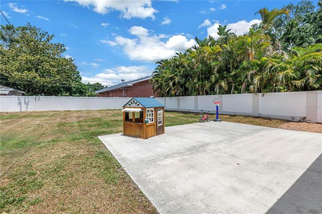 3537 12TH AVENUE N, St Petersburg, FL 33713