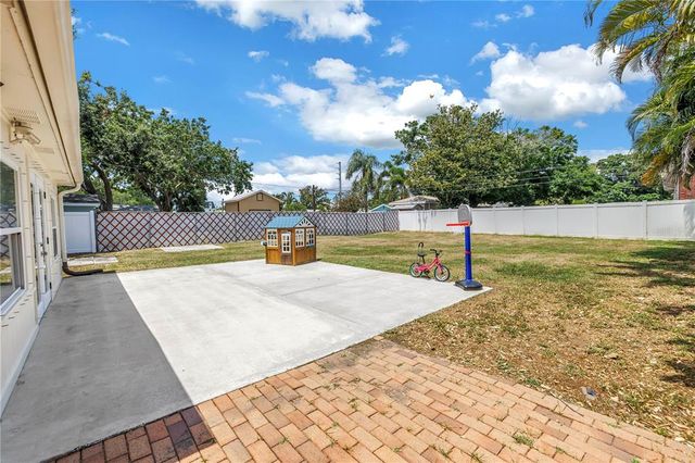 3537 12TH AVENUE N, St Petersburg, FL 33713