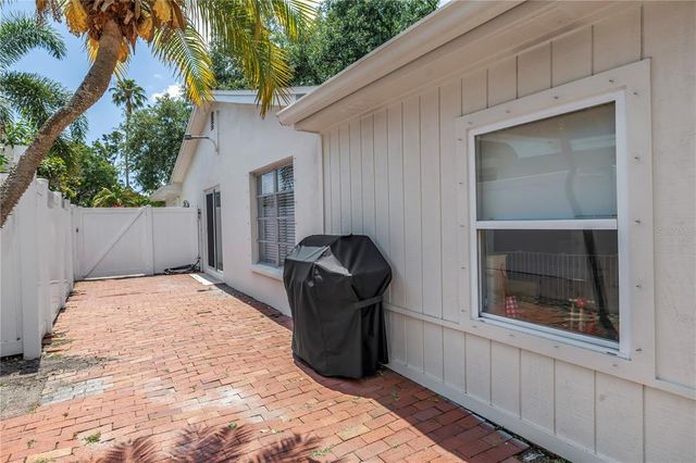 3537 12TH AVENUE N, St Petersburg, FL 33713