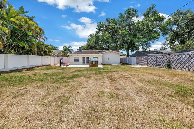 3537 12TH AVENUE N, St Petersburg, FL 33713