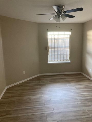 10667 Braes Bend Drive, Houston, TX 77071